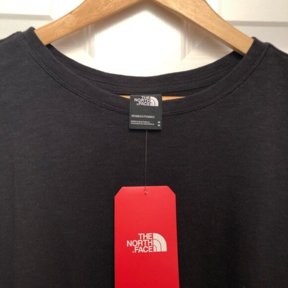 THE NORTH FACE Women's Emerine Black T Shirt - Picture 2 of 12